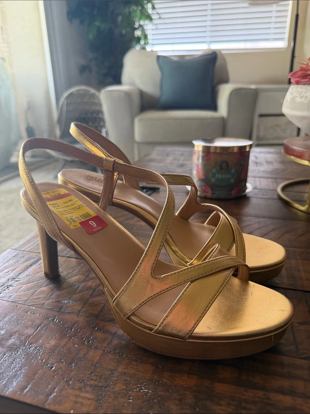 Naturalizer Gold Metallic Strappy Heels Size 9